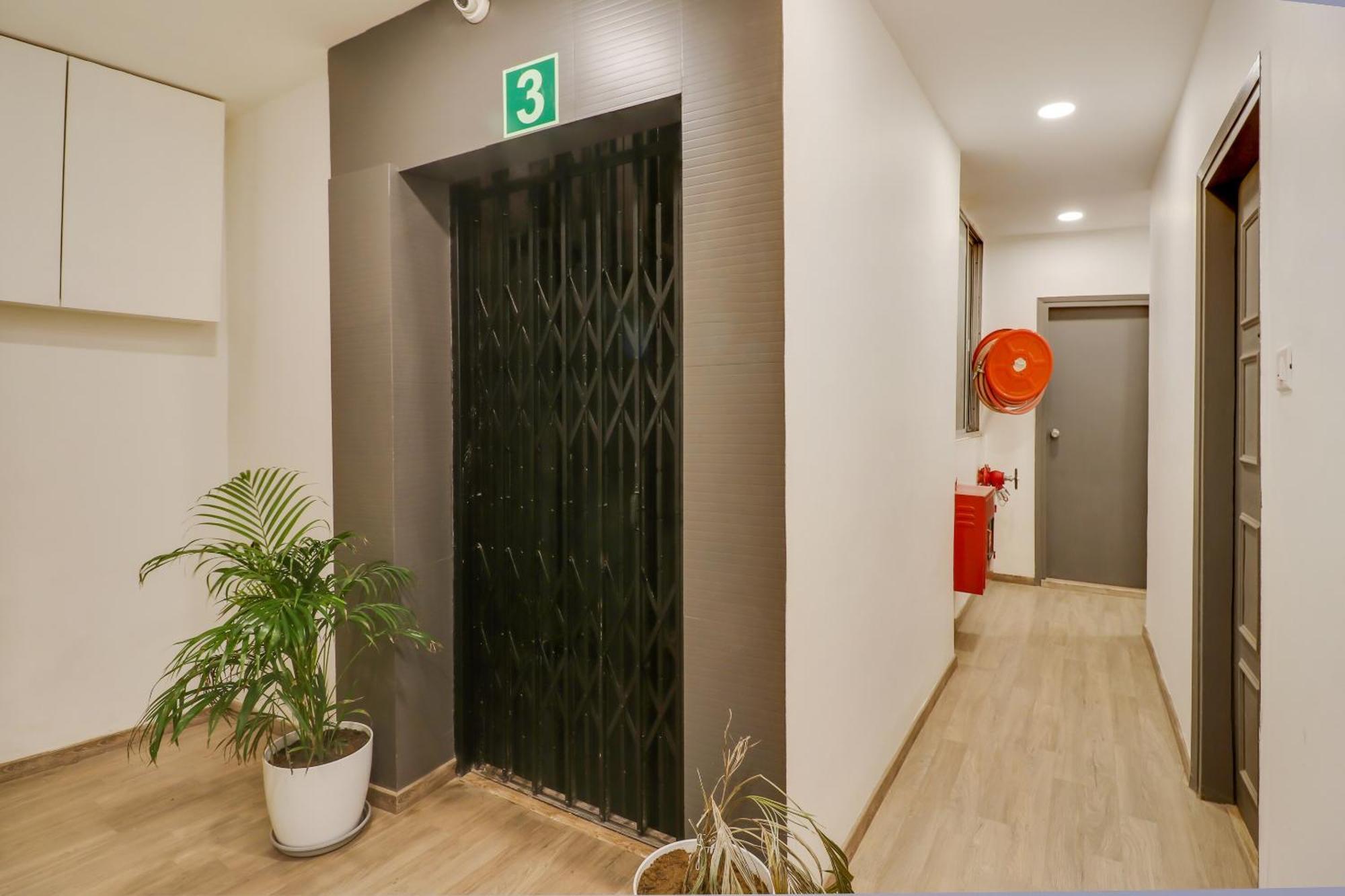 ホテル Townhouse Woodland ナーグプル エクステリア 写真